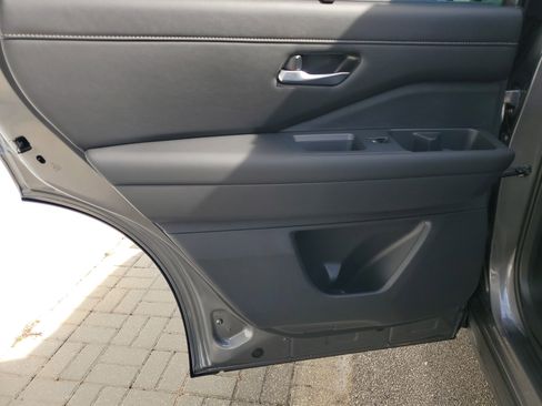 New 2026 Nissan Pathfinder SL w/ SL Premium Package image 23