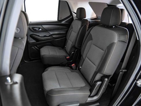 Used 2021 Chevrolet Traverse LT AWD/4WD image 40
