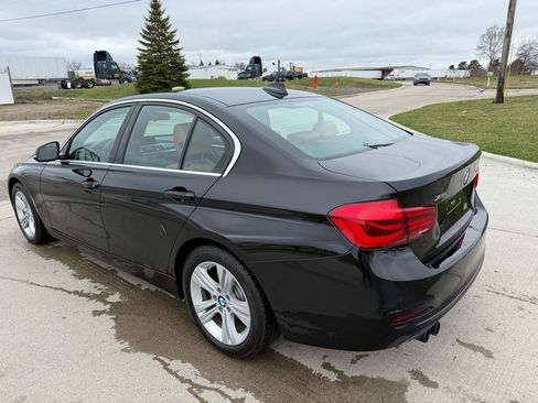 Used 2018 BMW 330i xDrive Sedan w/ Convenience Package AWD/4WD image 7