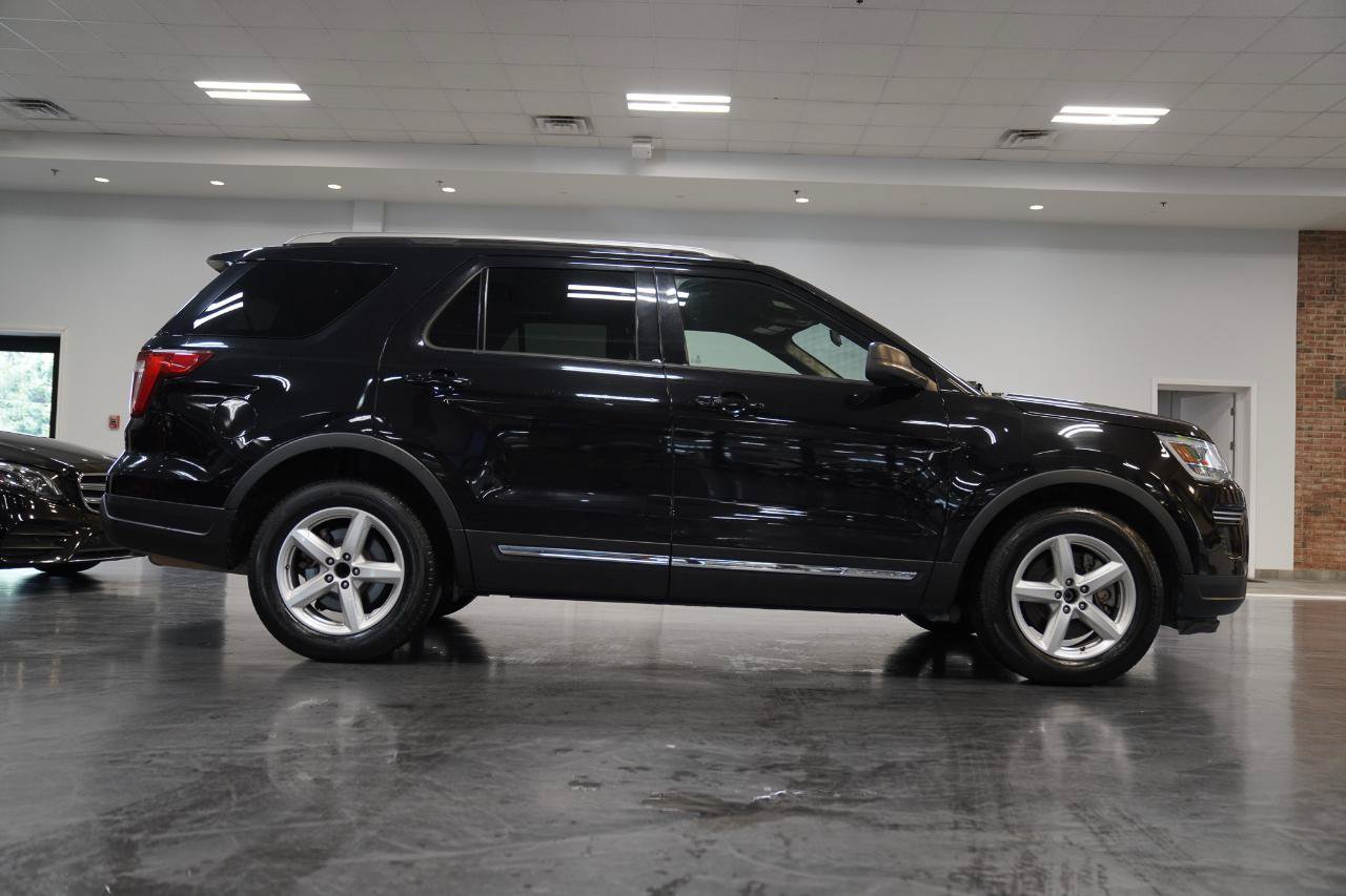Used 2019 Ford Explorer XLT FWD image 9