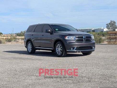 Used 2018 Dodge Durango SXT w/ 3rd Row Seating Group RWD image 4