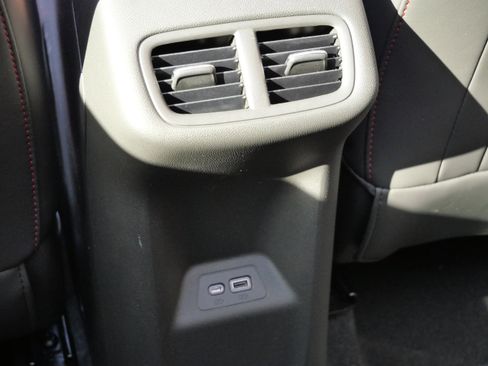 Used 2023 Buick Envision Essence w/ Sport Touring Package image 14