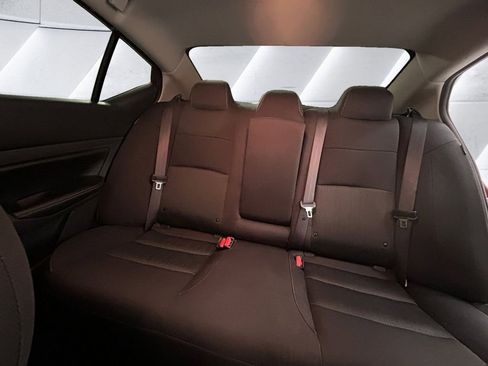 Used 2025 Nissan Altima 2.5 SV w/ SV Premium Package image 18