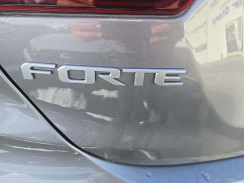 Used 2024 Kia Forte GT-Line w/ GT-Line Premium Package image 43