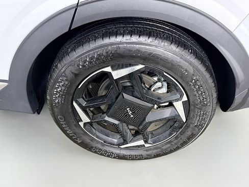 Used 2026 Kia Sportage EX image 33