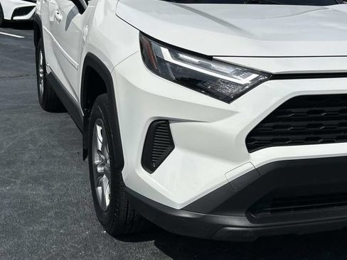 Used 2025 Toyota RAV4 XLE AWD/4WD image 10