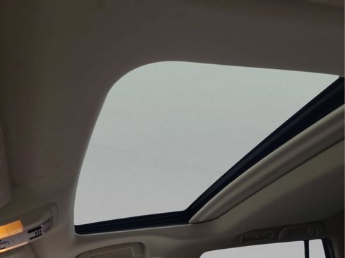 Used 2012 Lexus GX 460 image 16