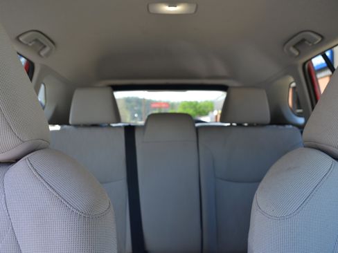 Used 2024 Toyota Corolla Cross LE image 26