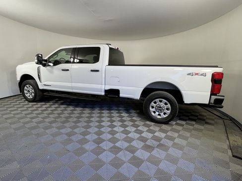 Certified 2024 Ford F250 XLT w/ 360-Degree Camera Package AWD/4WD image 2