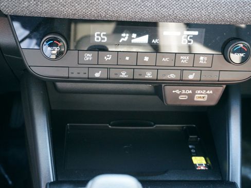 Used 2026 Subaru Outback Limited AWD/4WD image 20