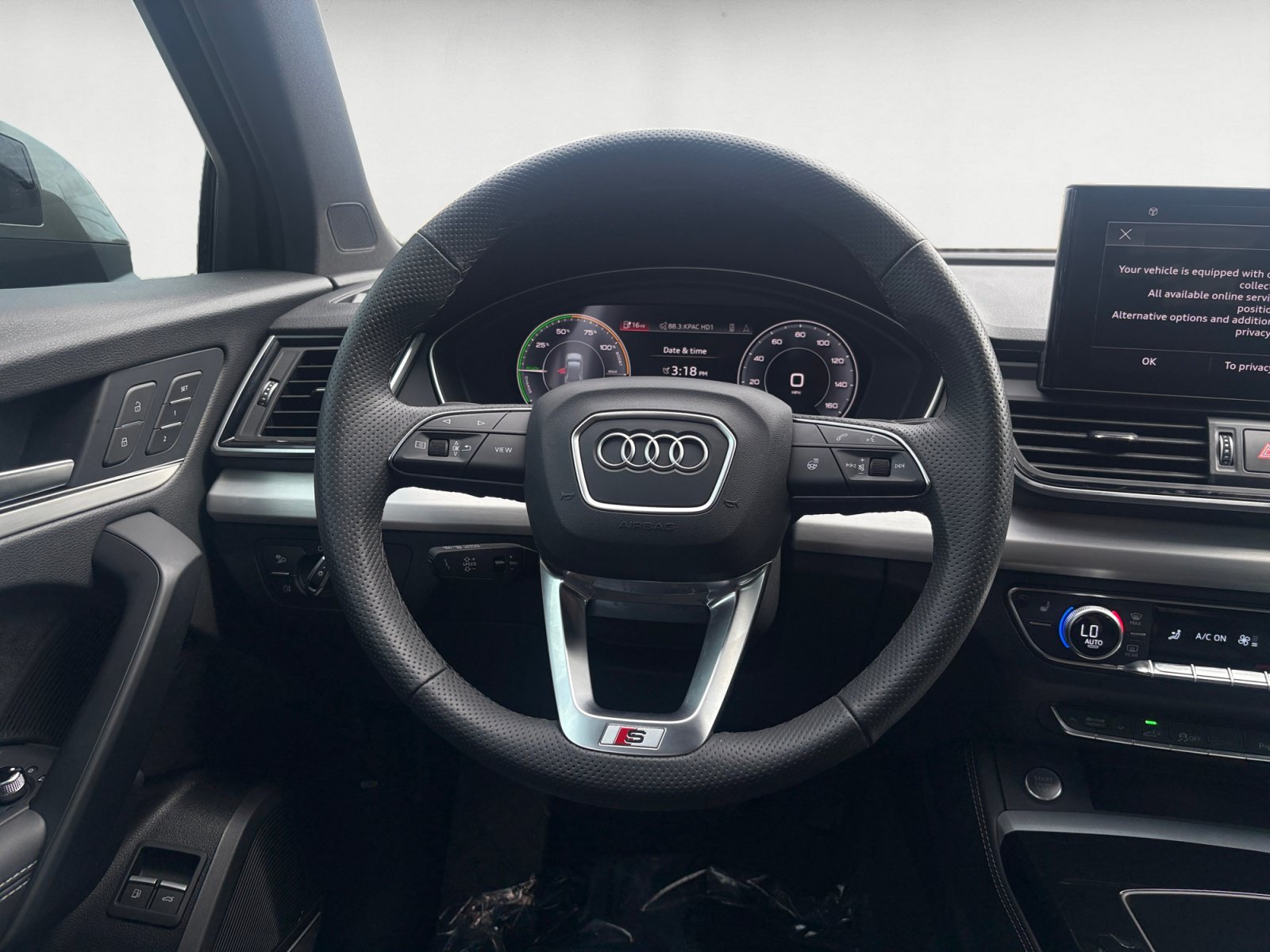 Used 2024 Audi Q5 e Premium Plus AWD/4WD image 11