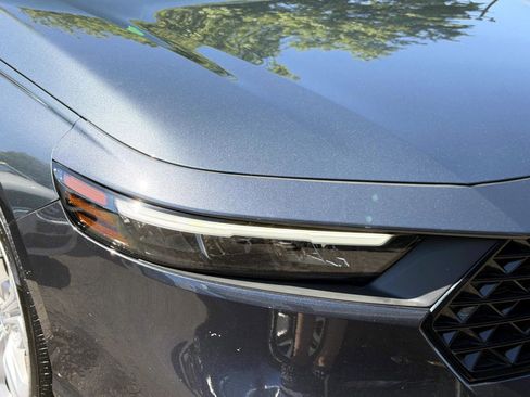 Used 2023 Honda Accord LX image 9