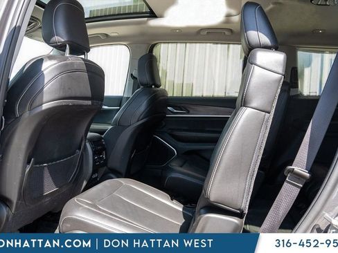 Used 2022 Jeep Grand Cherokee L Limited w/ Trailer Tow Group (B) image 19