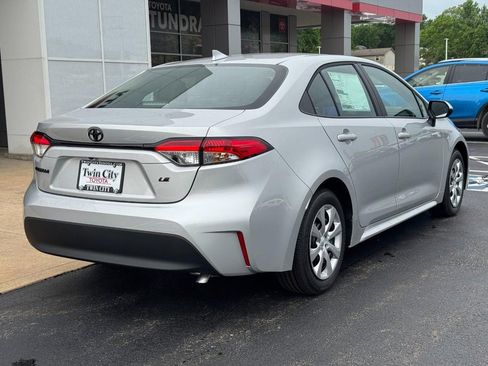New 2026 Toyota Corolla LE FWD image 3