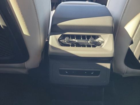 New 2025 Audi Q6 e-tron Premium image 14