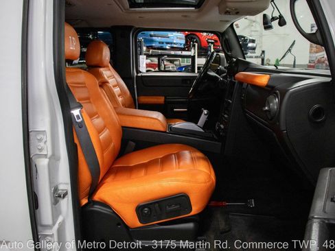 Used 2005 HUMMER H2 Base 4WD 4dr SUV w/ Preferred Equipment Group image 37