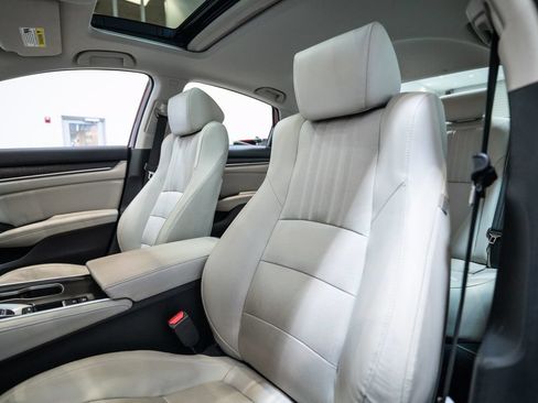 Used 2018 Honda Accord EX-L image 6