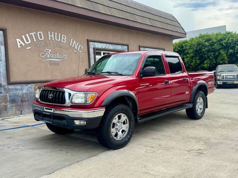 Used 2004 Toyota Tacoma PreRunner image 1