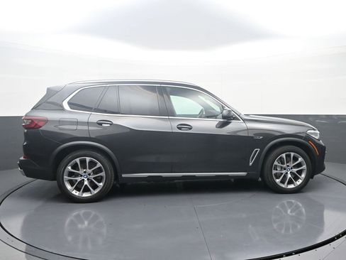 Used 2023 BMW X5 xDrive45e w/ Climate Comfort Package image 8