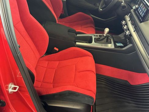 Used 2025 Honda Civic Type R image 17