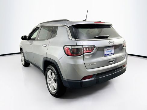 Used 2022 Jeep Compass Latitude AWD/4WD image 7