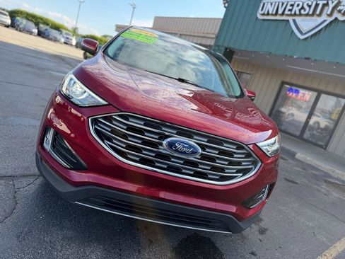 Used 2019 Ford Edge Titanium FWD image 9