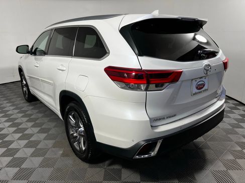 Used 2018 Toyota Highlander Limited Platinum AWD/4WD image 7