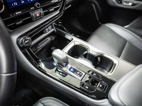 Certified 2024 Lexus NX 250 FWD image 17