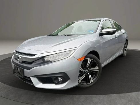 Used 2018 Honda Civic Touring image 1