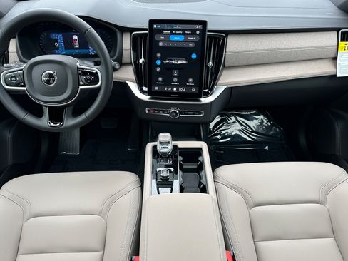 New 2026 Volvo XC90 B6 Plus AWD/4WD image 10