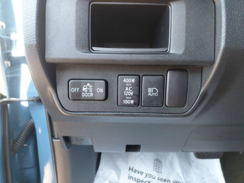Certified 2018 Toyota Tacoma TRD Pro AWD/4WD image 30