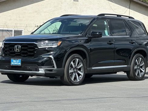 New 2025 Honda Pilot Touring image 8