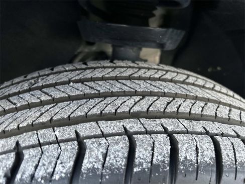 Used 2025 Chevrolet Equinox LT image 10