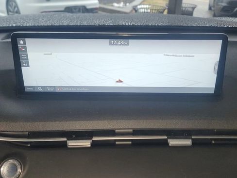 Used 2022 Genesis GV70 2.5T w/ Advanced Package image 18