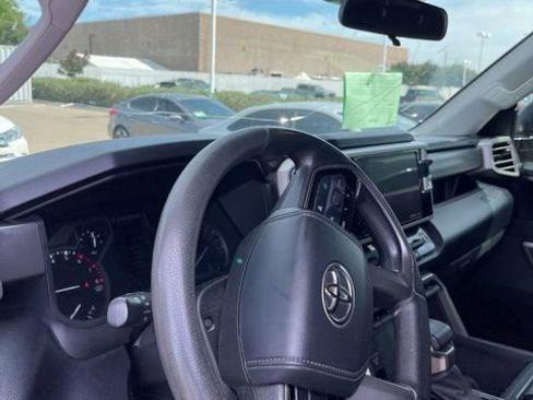 Used 2023 Toyota Tundra SR5 w/ SR5 Convenience Package AWD/4WD image 12