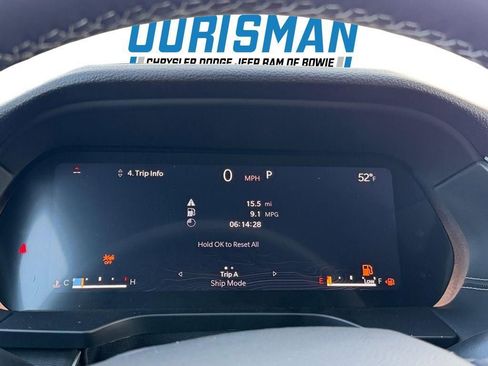 New 2025 Jeep Grand Cherokee Laredo X w/ Luxury Tech Group I image 18