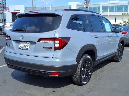 Certified 2022 Honda Pilot TrailSport image 6