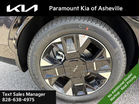 New 2026 Kia Sportage SX image 30