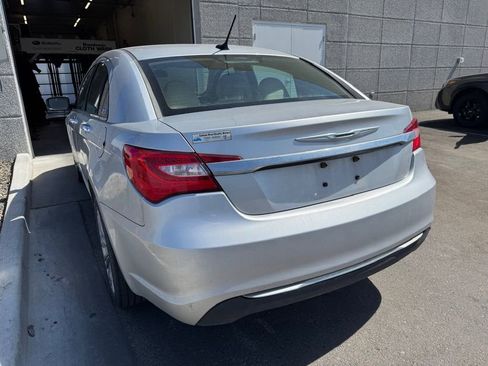 Used 2012 Chrysler 200 Limited image 3
