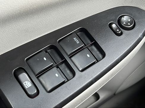 Used 2008 Chevrolet Impala LT FWD image 14