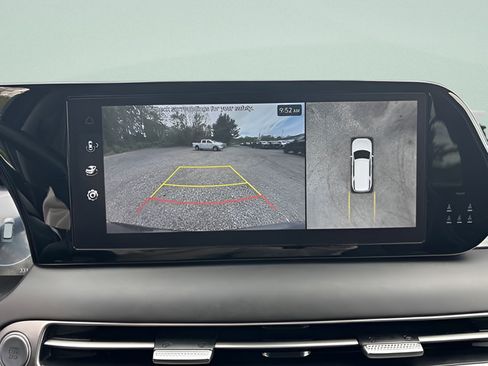 Used 2024 Hyundai Palisade Limited AWD/4WD image 11