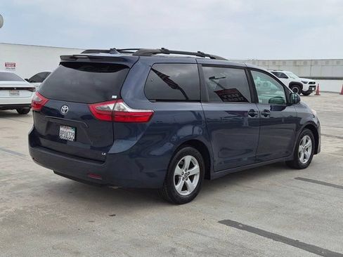Used 2020 Toyota Sienna LE FWD image 10