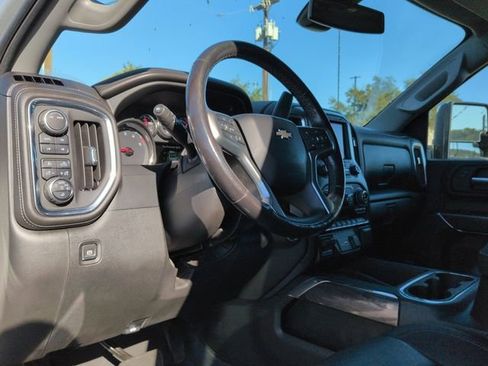 Used 2022 Chevrolet Silverado 2500 LTZ w/ LTZ Convenience Package image 8