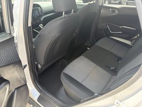 Used 2021 Kia Soul S FWD image 23