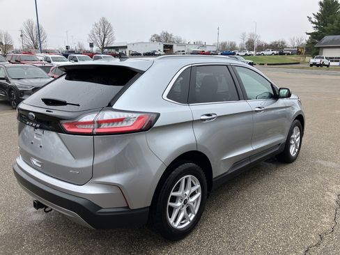 Used 2024 Ford Edge SEL w/ Convenience Package AWD/4WD image 6