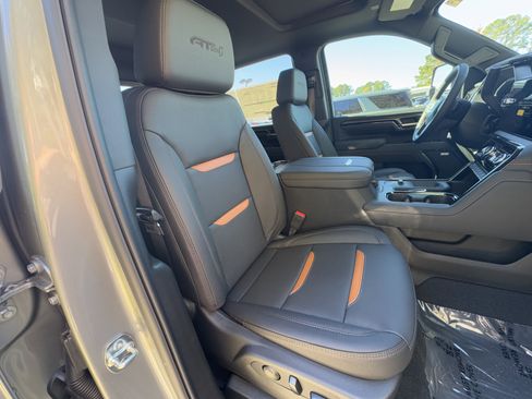 New 2026 GMC Sierra 2500 AT4 w/ AT4 Premium Plus Package image 29