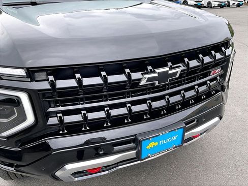 Used 2025 Chevrolet Tahoe Z71 w/ Comfort Package AWD/4WD image 31