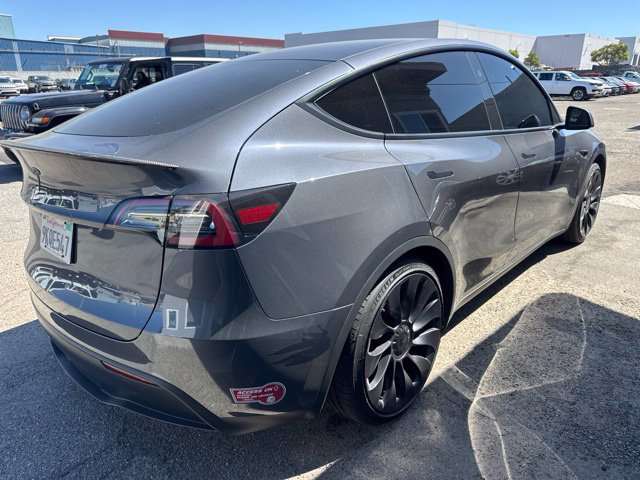 Used 2023 Tesla Model Y Performance AWD/4WD image 5