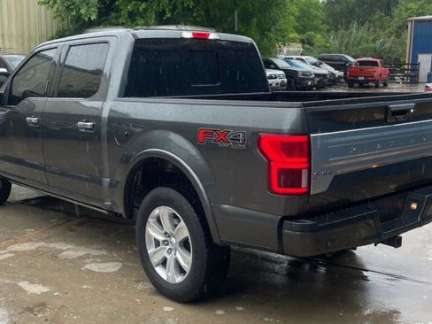 Used 2019 Ford F150 Platinum w/ Equipment Group 701A Luxury AWD/4WD image 4