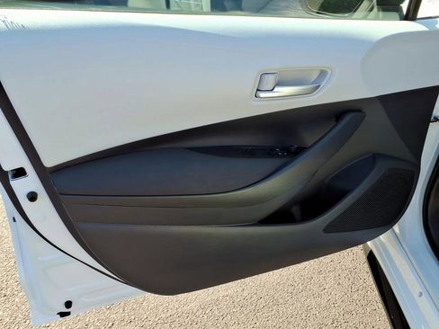 Used 2026 Toyota Corolla SE FWD image 14